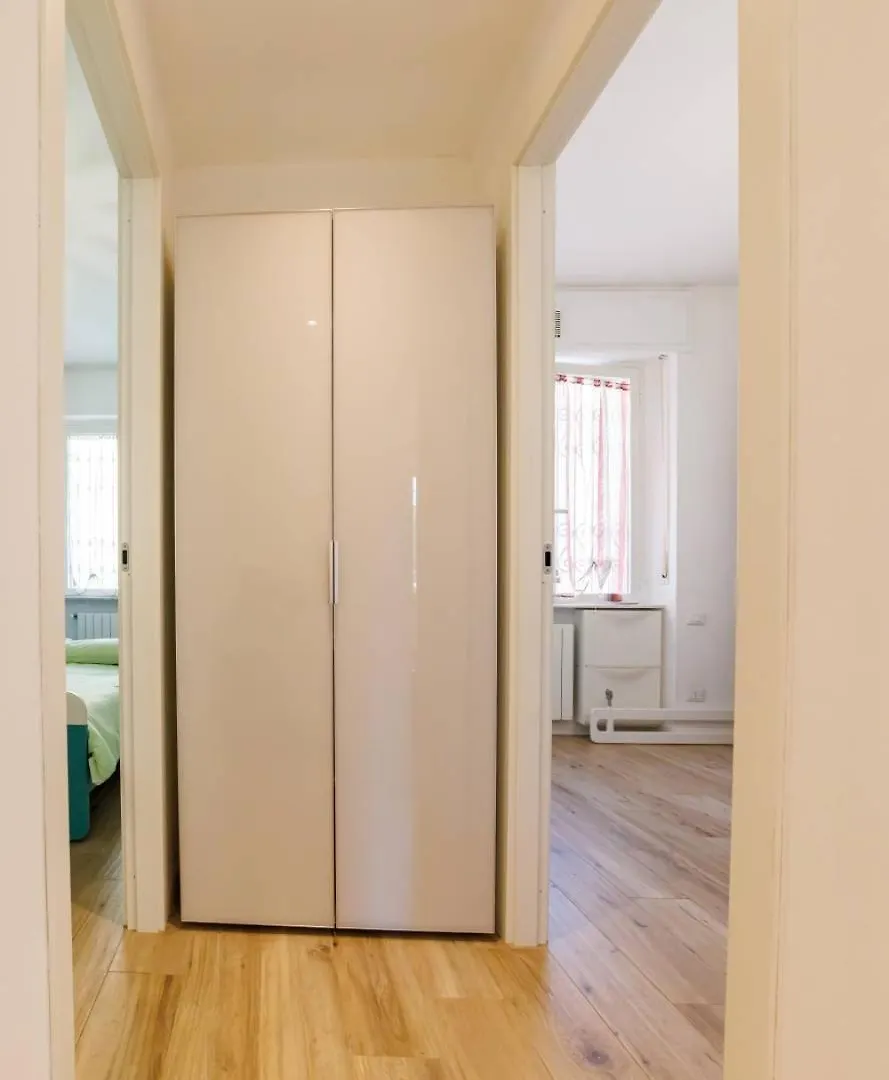 Seaside Family Apartment Livorno