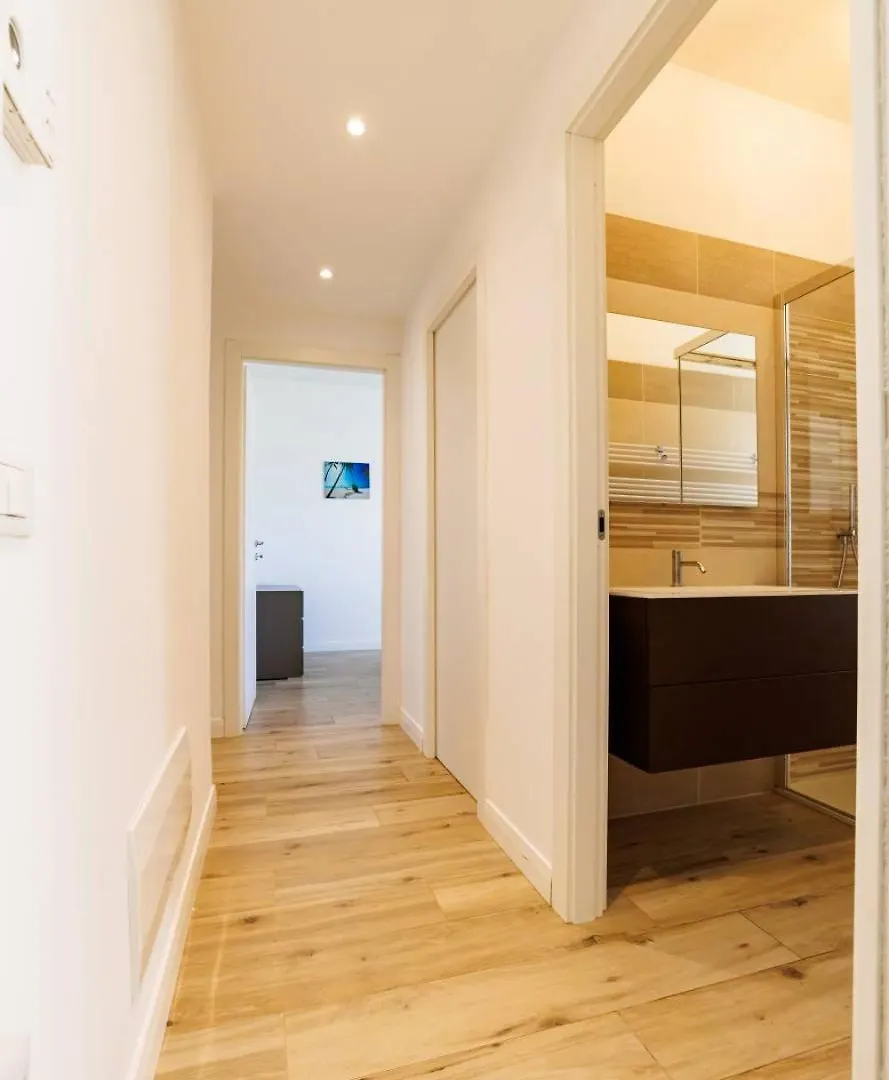 Seaside Family Apartment Livorno